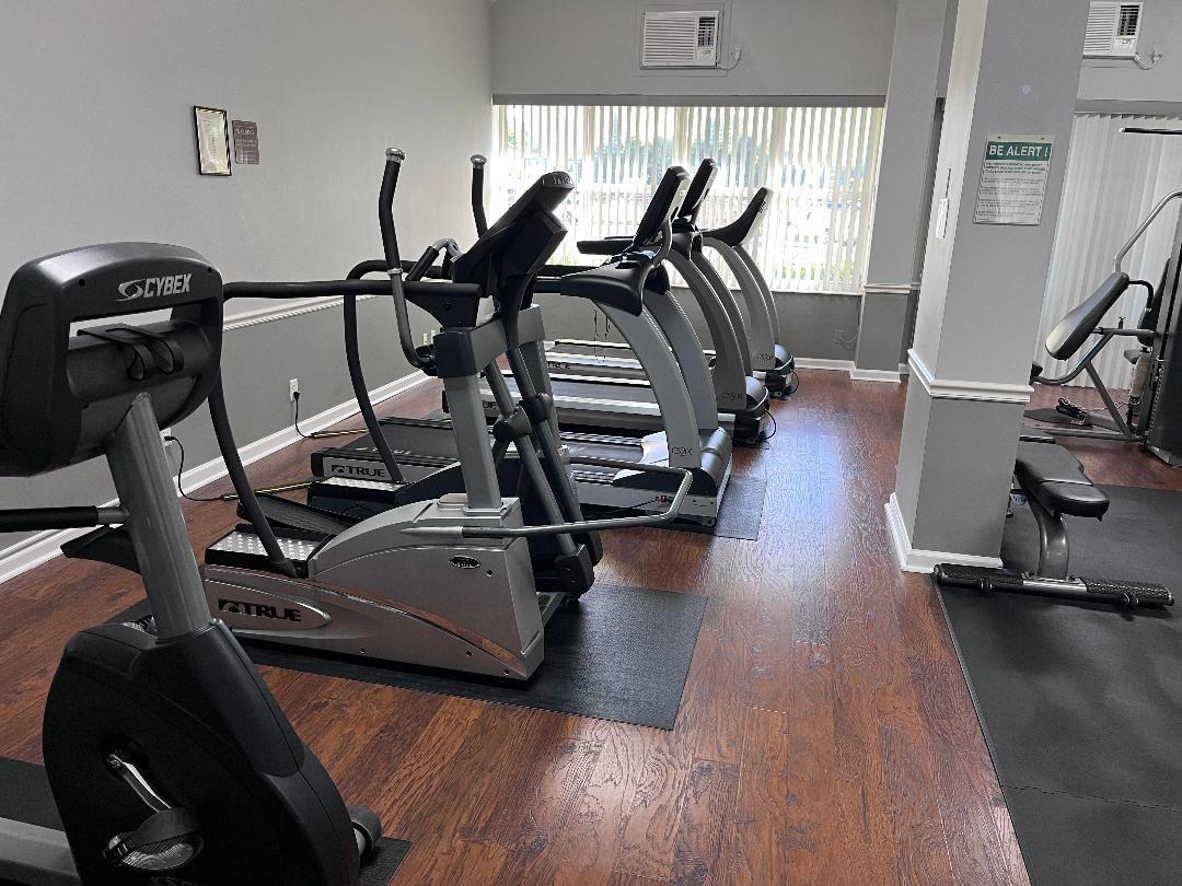 Coral Ridge Towers North - Residential