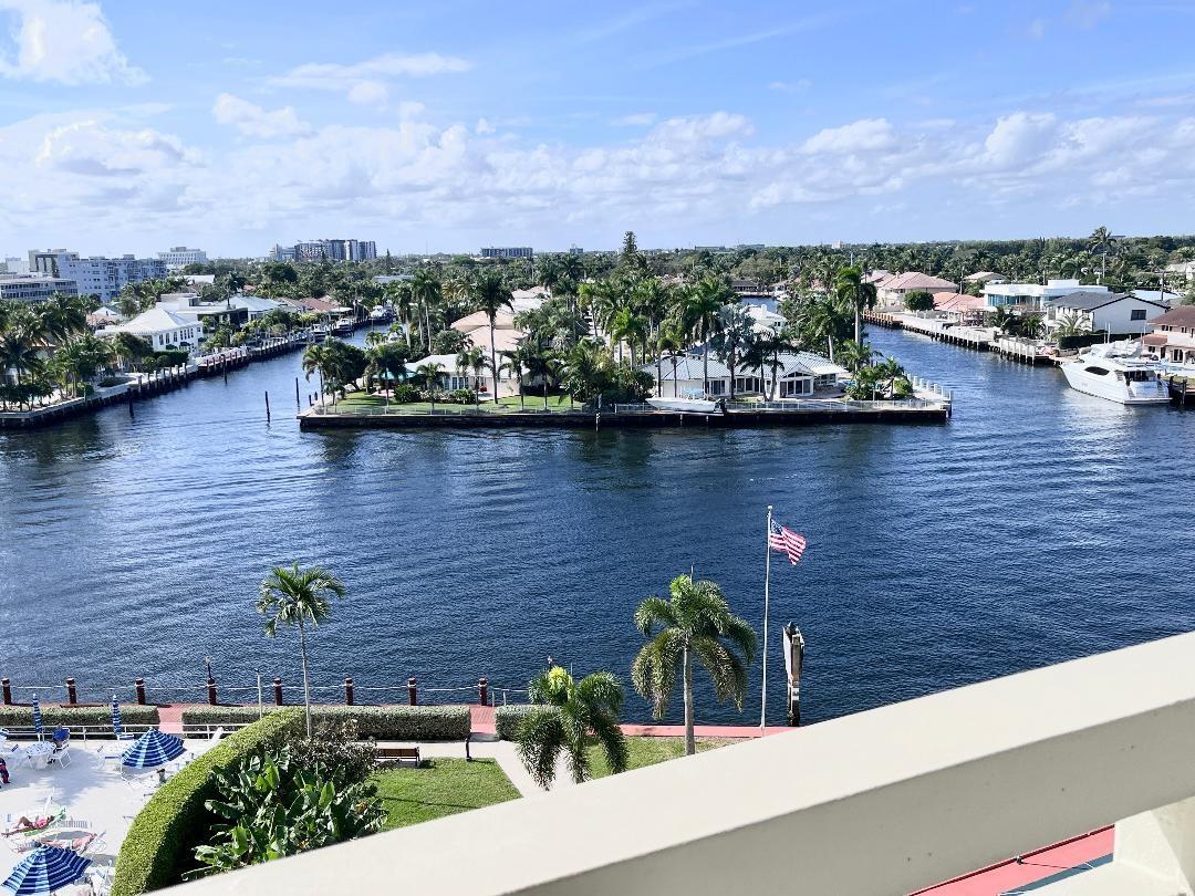 Coral Ridge Towers North - Residential