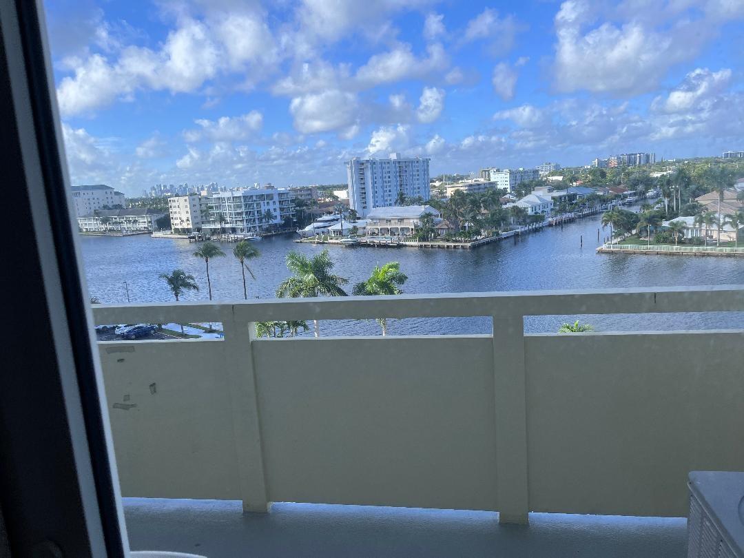 Coral Ridge Towers North - Residential