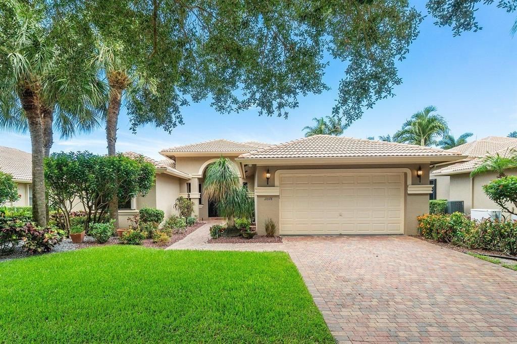 Photo of 11078 Via Sorrento, Boynton Beach, FL 33437 (MLS # R10726622)