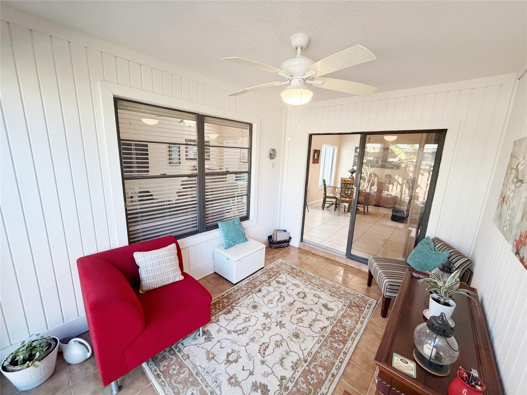 CORAL SPRINGS UNIVERSITY DRIVE - Residential