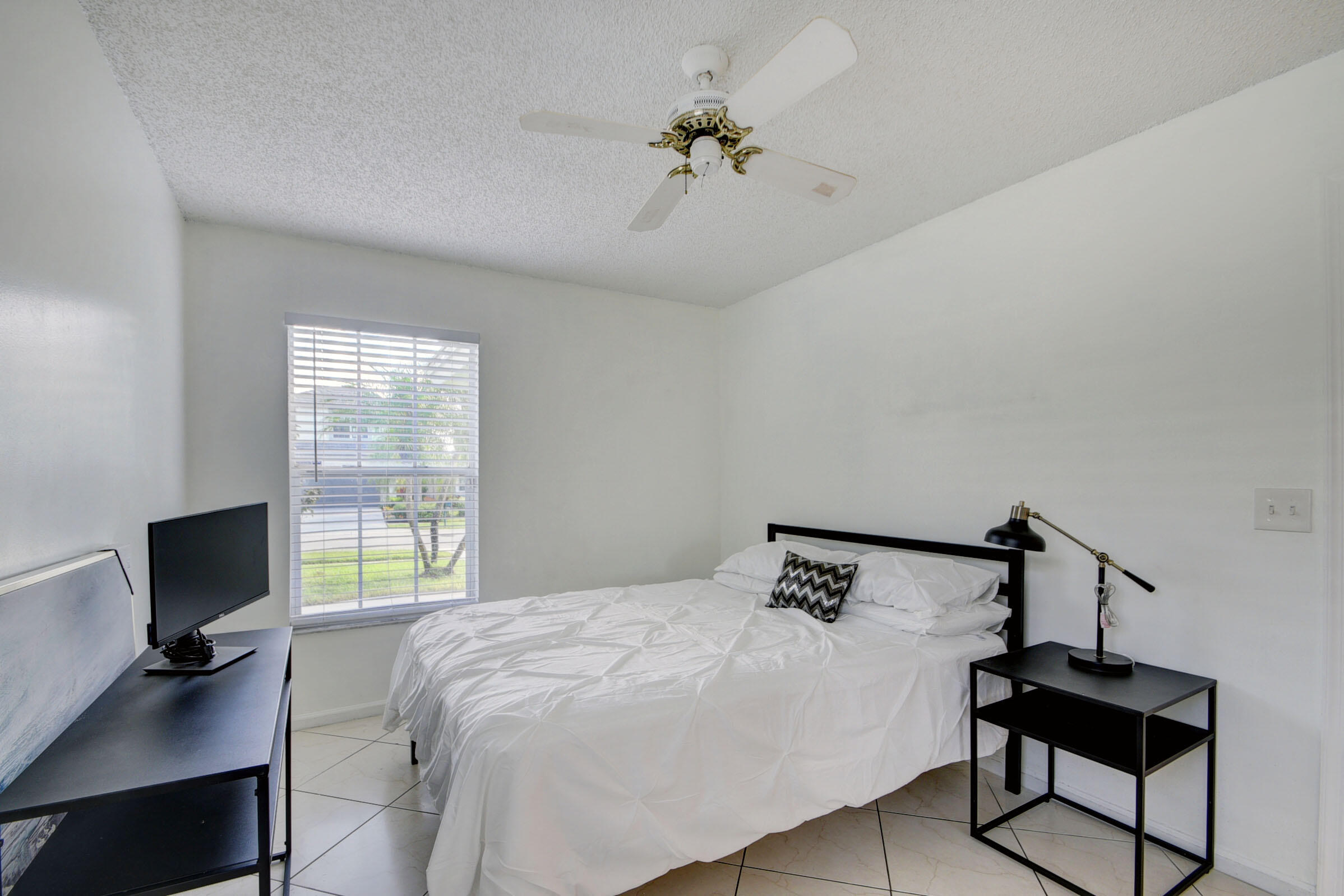 LAKEFIELD OF THE LANDINGS AT WELLINGTON 2B - Residential