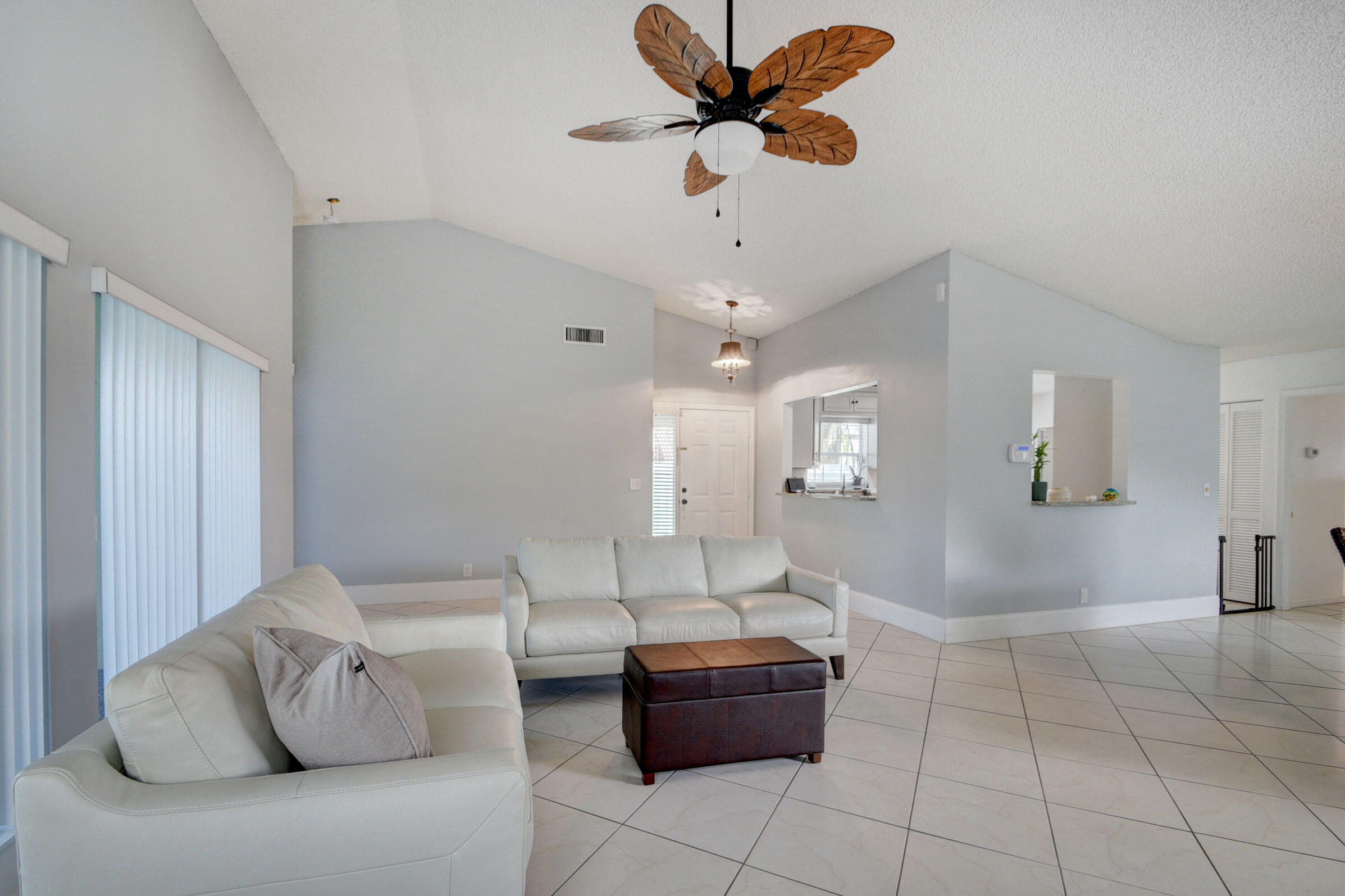 LAKEFIELD OF THE LANDINGS AT WELLINGTON 2B - Residential