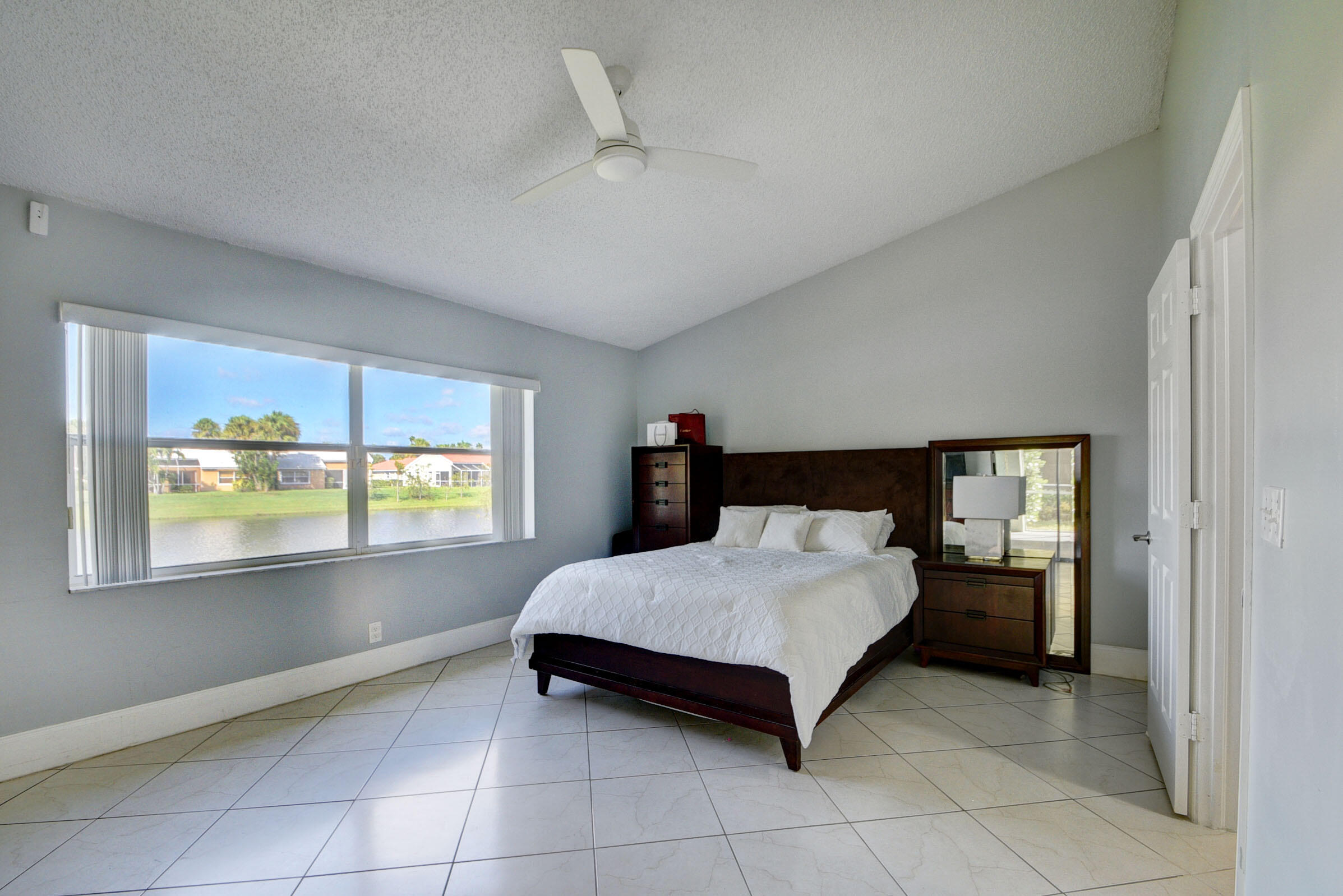 LAKEFIELD OF THE LANDINGS AT WELLINGTON 2B - Residential