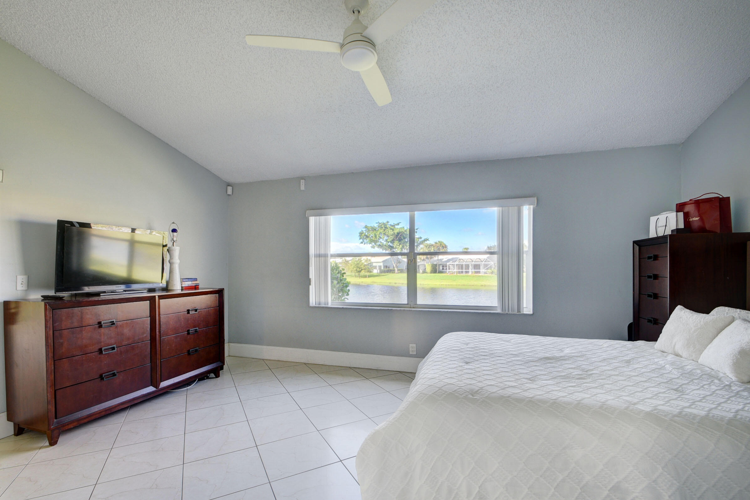 LAKEFIELD OF THE LANDINGS AT WELLINGTON 2B - Residential