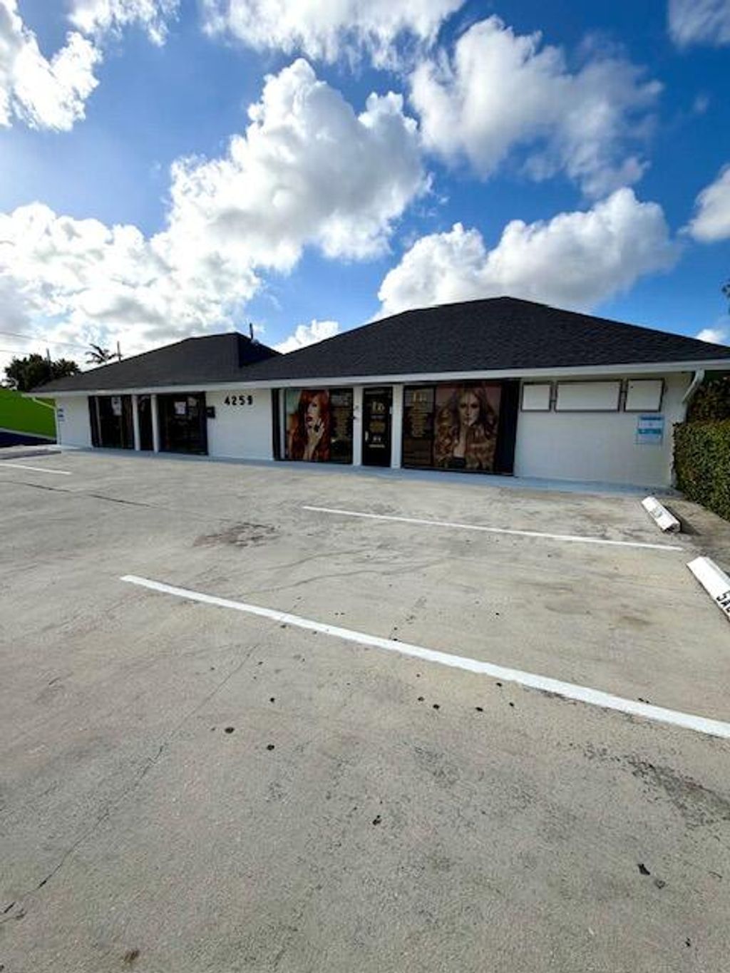 Photo of 4259 10th Avenue N, Lake Worth Beach, FL (MLS # B26032310)