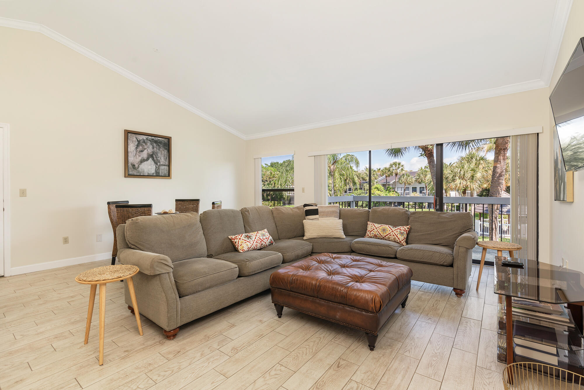 11863 Wimbledon Circle 501/500