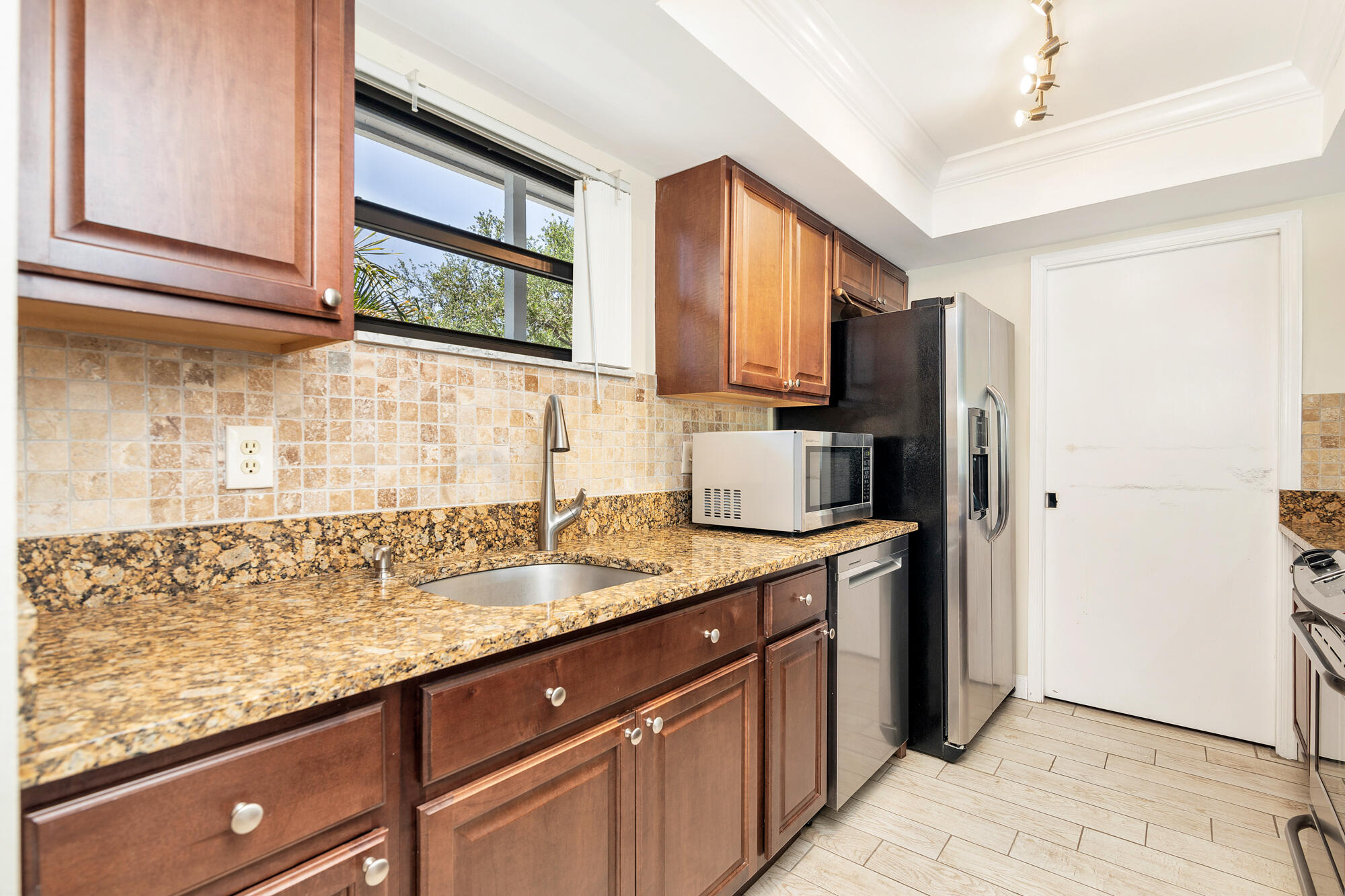 TENNIS LODGES 1 CONDO - Residential