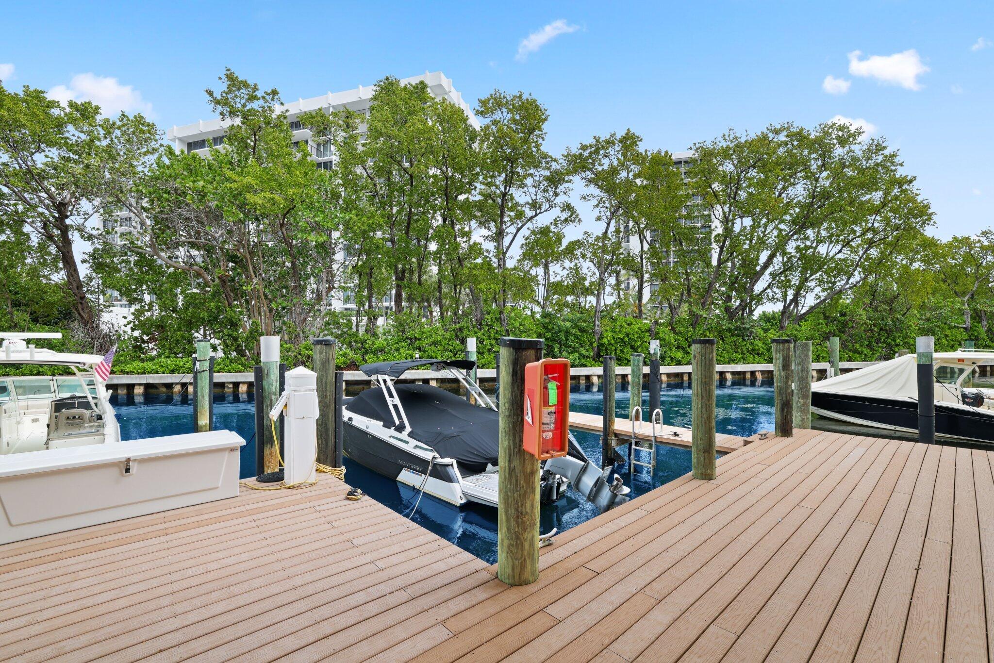 SEA RANCH CLUB OF BOCA II - Residential