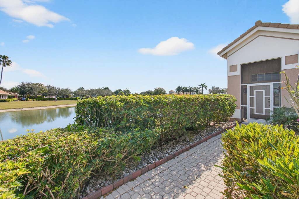 Photo of 6862 SWANSEA Lane, Boynton Beach, FL 33472 (MLS # B26064743)