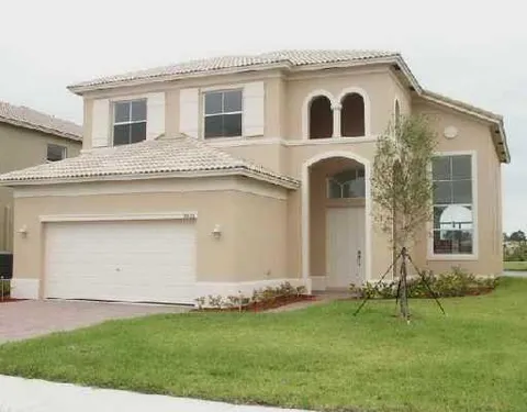 5526 Place Lake Drive, Fort Pierce, FL MLS: R11083152