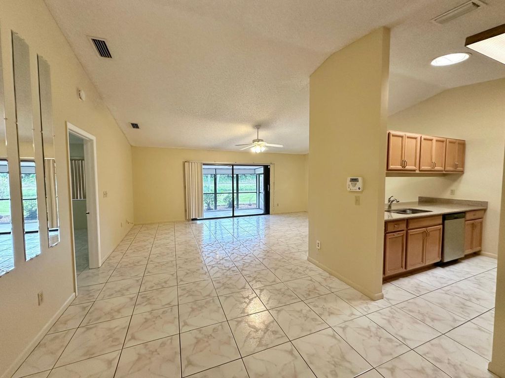 Photo of 118 Mayfair Lane, Boynton Beach, FL 33426 (MLS # R11044731)