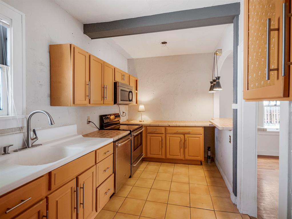 BLACKWELL PARK REV PL - Residential