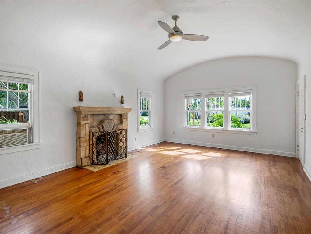 BLACKWELL PARK REV PL - Residential