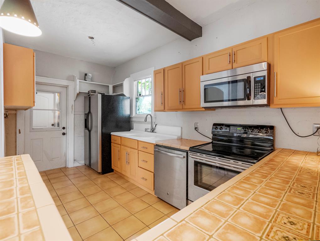 BLACKWELL PARK REV PL - Residential