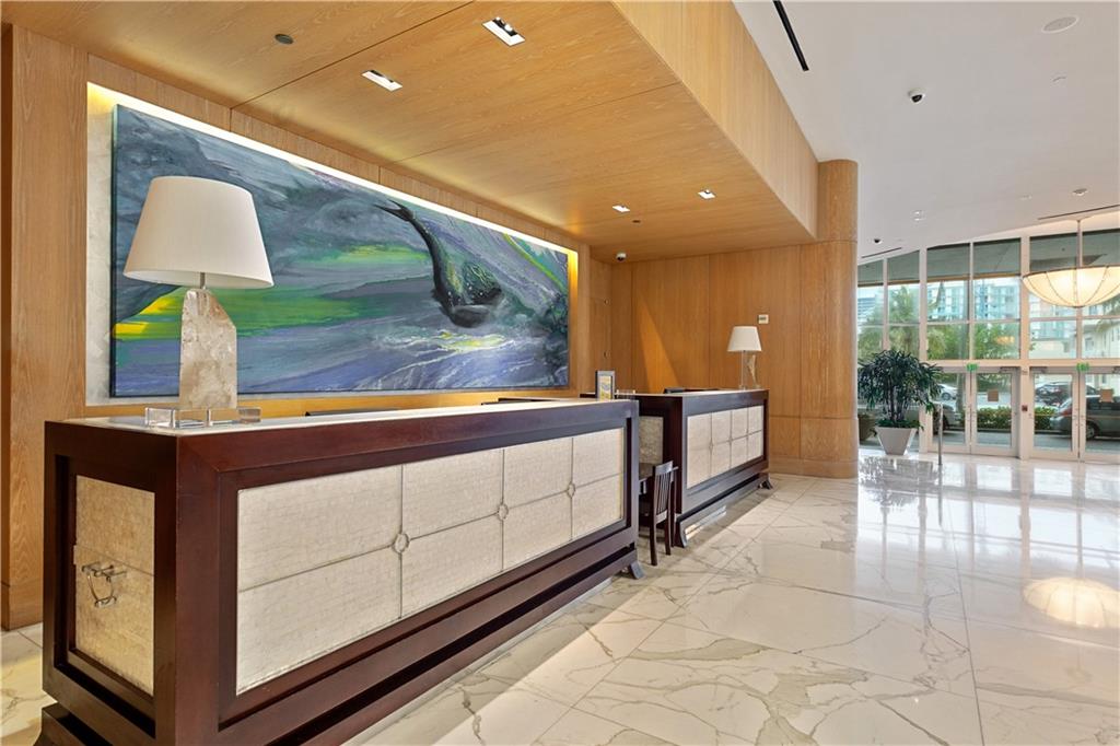 Ritz-Carlton - Residential