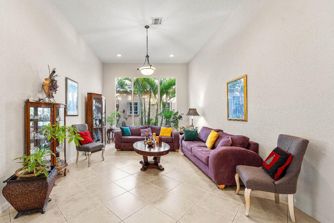 RENAISSANCE SEC 7 - Residential