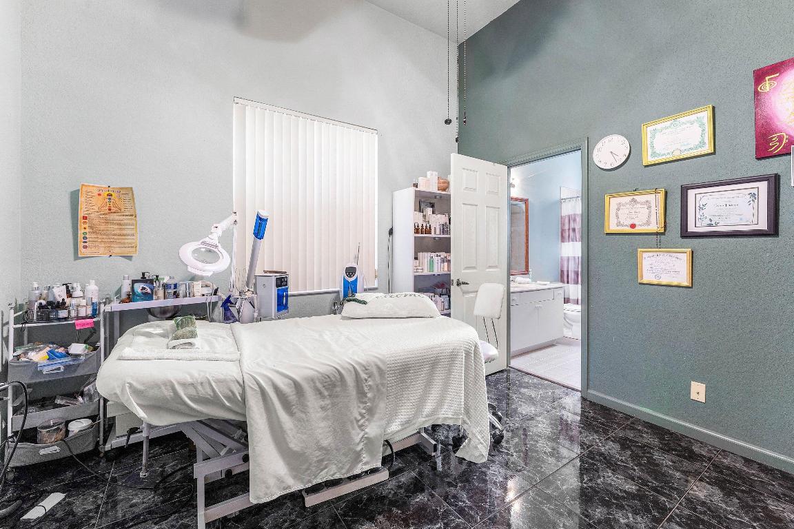 RENAISSANCE SEC 7 - Residential