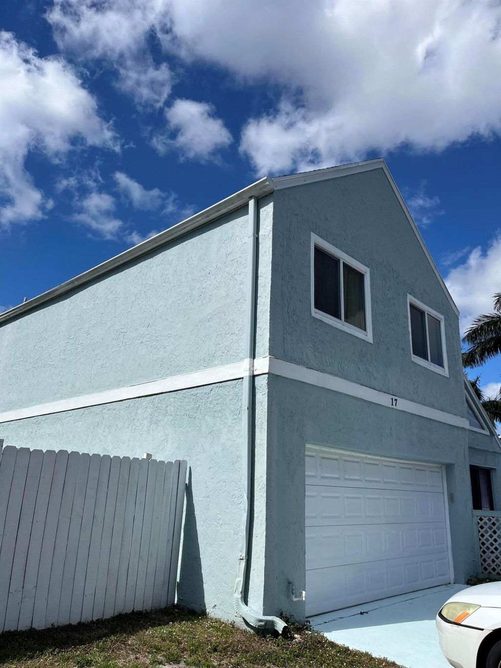 Photo of 17 Paxford Lane, Boynton Beach, FL 33426 (MLS # R11085629)