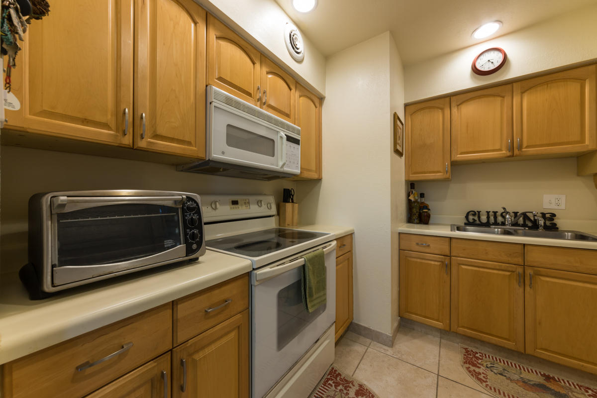 MARGATE VILLAGE PH I CONDO - Residential