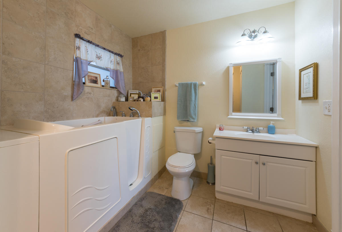 MARGATE VILLAGE PH I CONDO - Residential