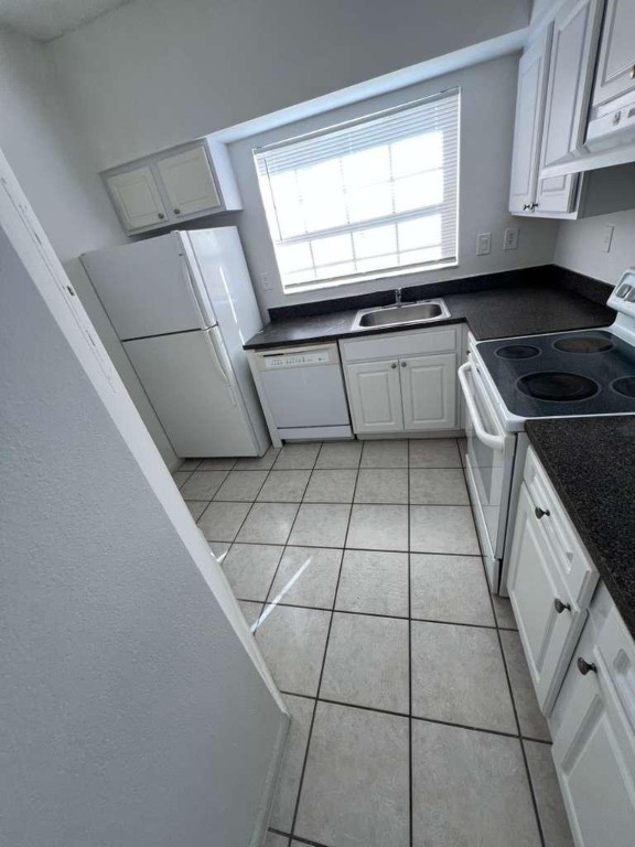 Reflections At Pembroke P - Residential Lease