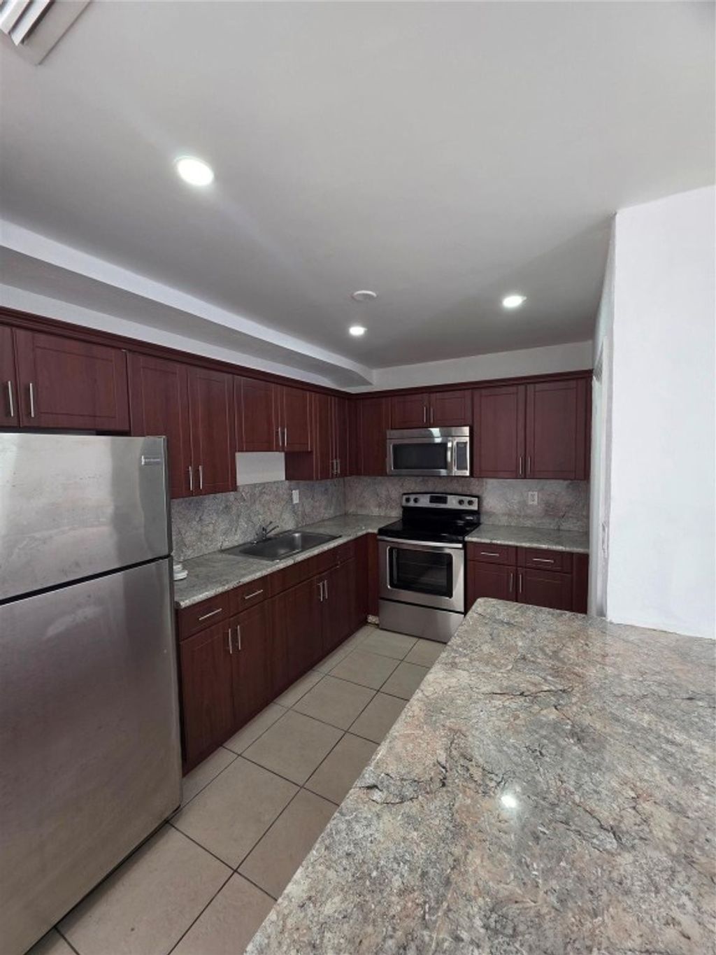 Photo of 681 SW 29th Terrace, Fort Lauderdale, FL 33312 (MLS # F10544540)
