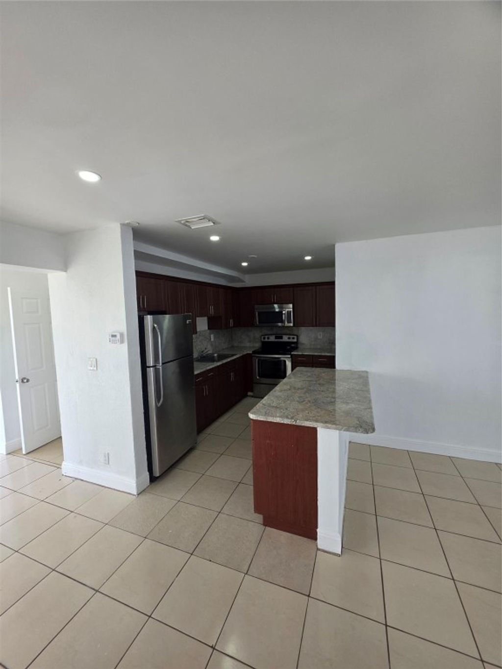 Photo of 681 SW 29th Terrace, Fort Lauderdale, FL 33312 (MLS # F10544540)