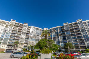 OCEANVIEW PARK CONDO - Residential