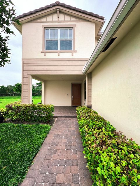 Tiny photo for 4329 Marina Way, Deerfield Beach, FL 33064 (MLS # B26054169)