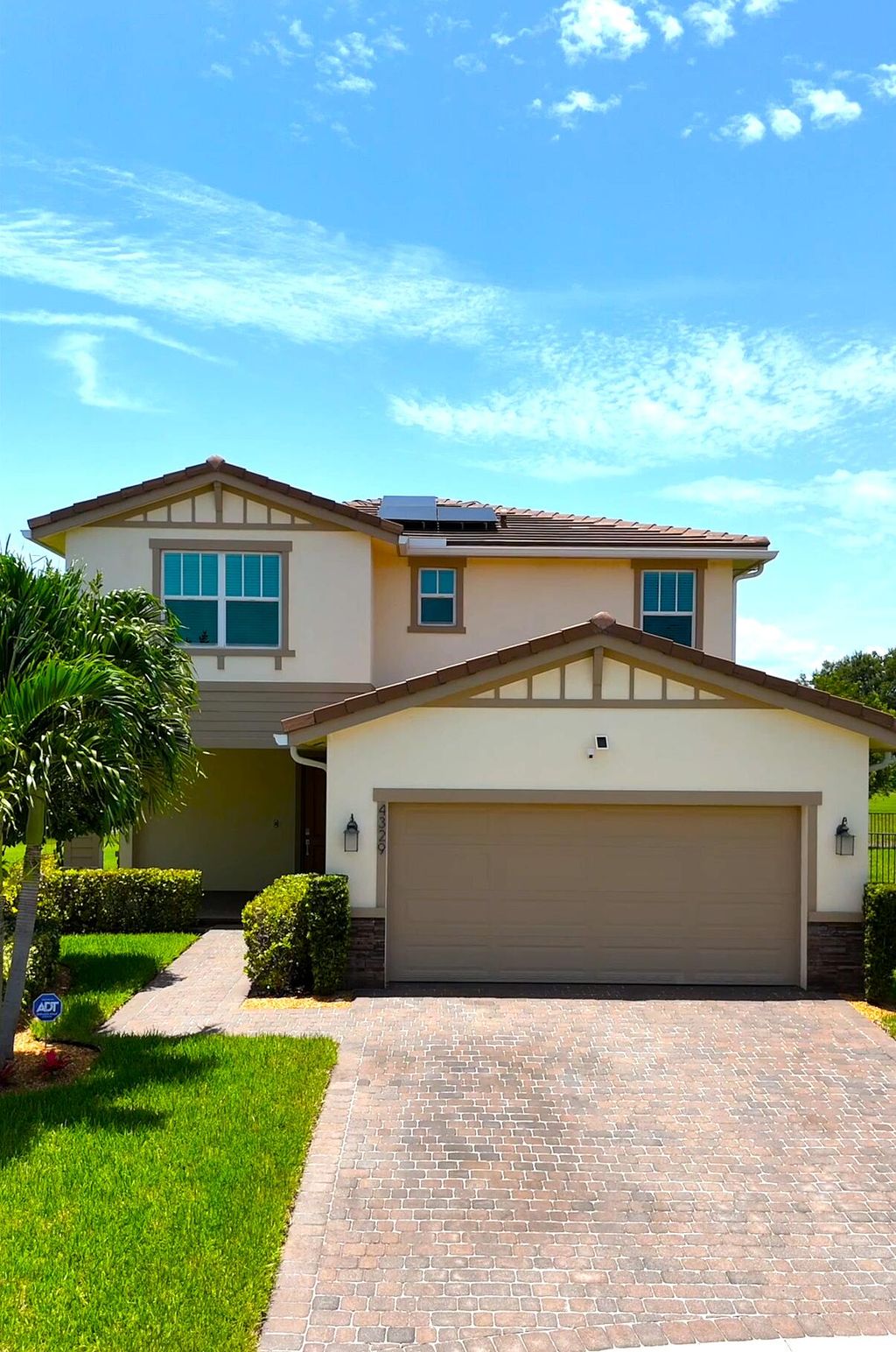 Photo of 4329 Marina Way, Deerfield Beach, FL 33064 (MLS # B26054169)