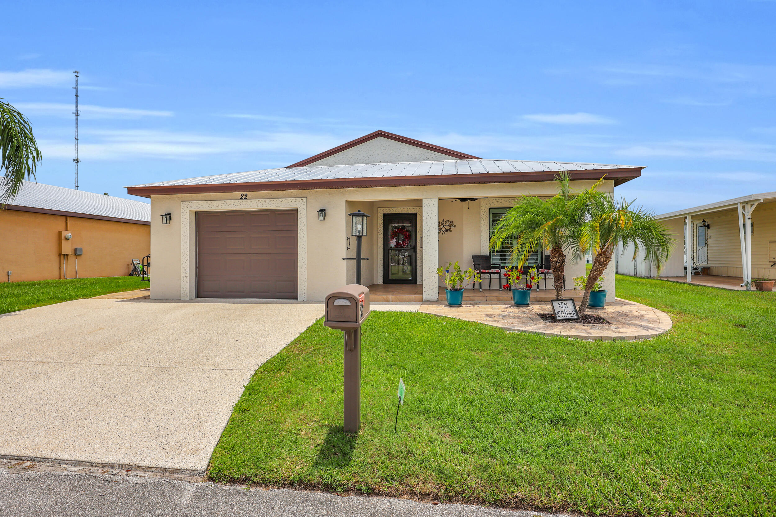 22 Alta Loma