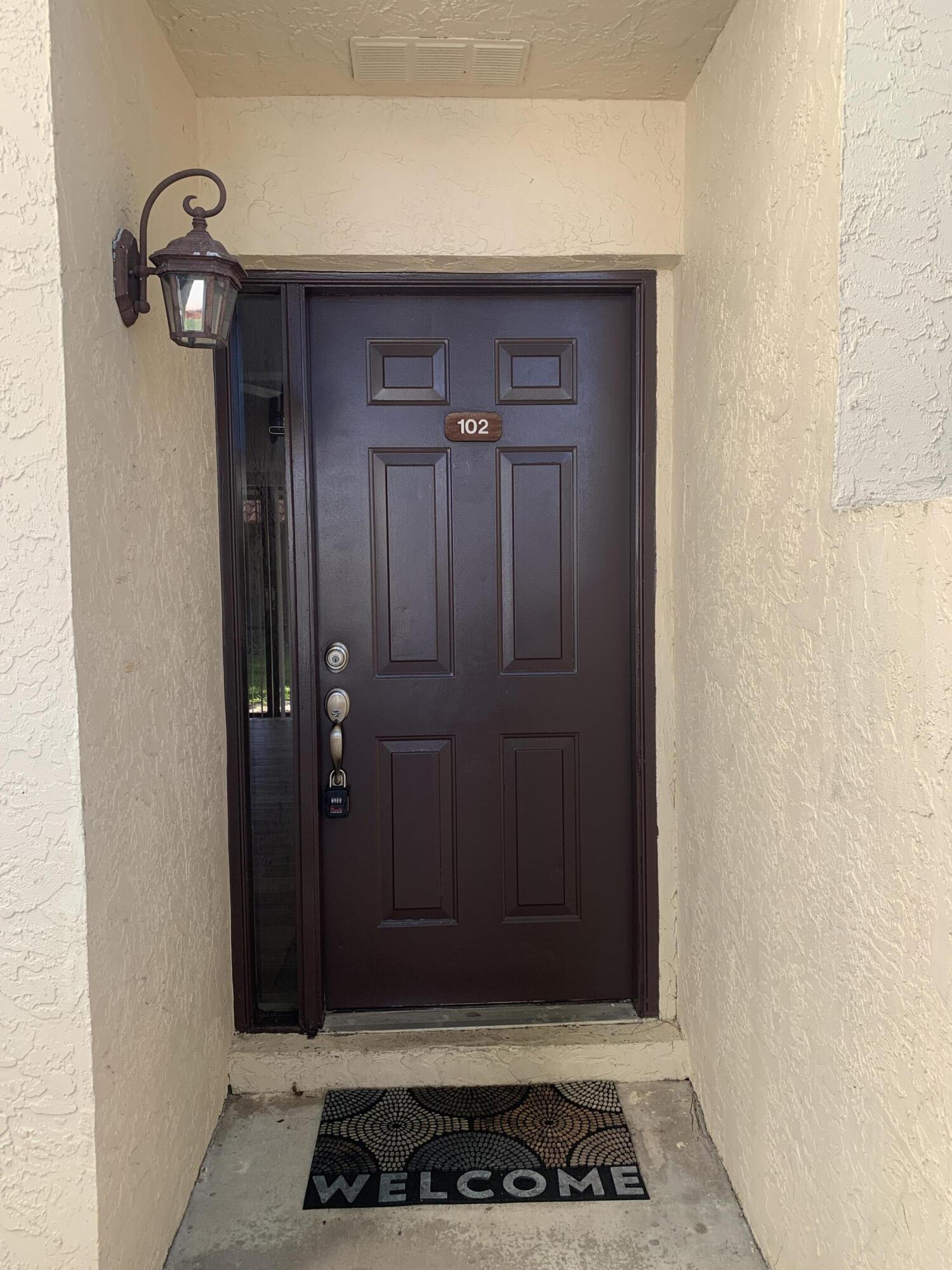 SOUTH LAKE CONDO - Residential