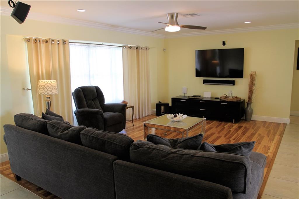 Hollywood Hills Amd 6-31 - Residential