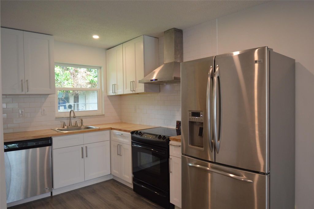 Photo of 7900 NW 37th Drive #2, Coral Springs, FL 33065 (MLS # F10517536)