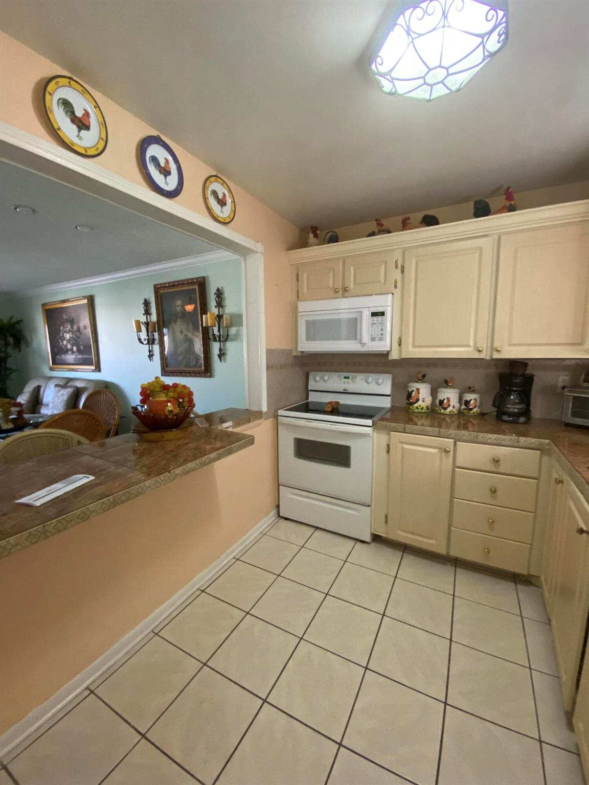 715 Lori Drive 302