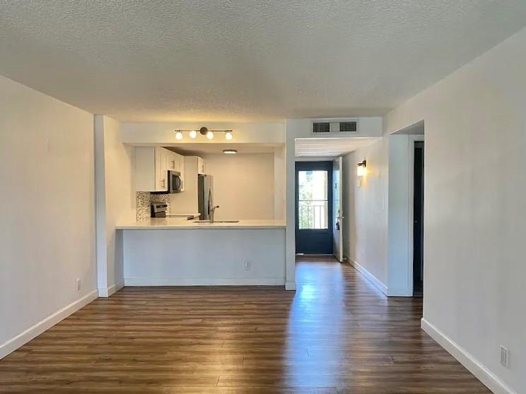 11 Royal Palm Way 303