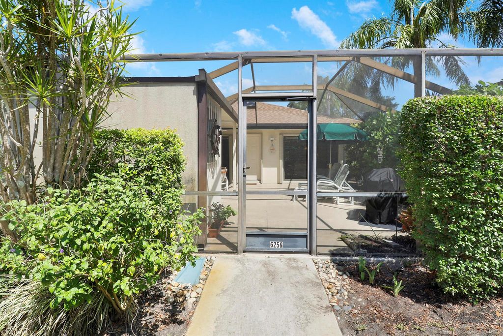 Photo of 6256 SE Monticello Terrace #5-B, Hobe Sound, FL 33455 (MLS # R10986467)