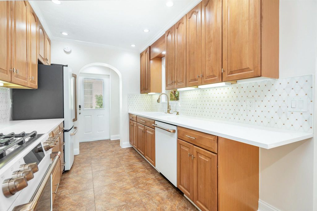 Photo of 608 Sunset Road, West Palm Beach, FL 33401 (MLS # R11099973)