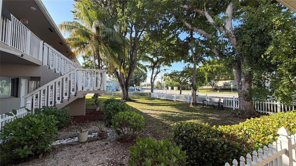 Photo of 344 SE 11th Avenue #9, Pompano Beach, FL 33060 (MLS # F10551043)