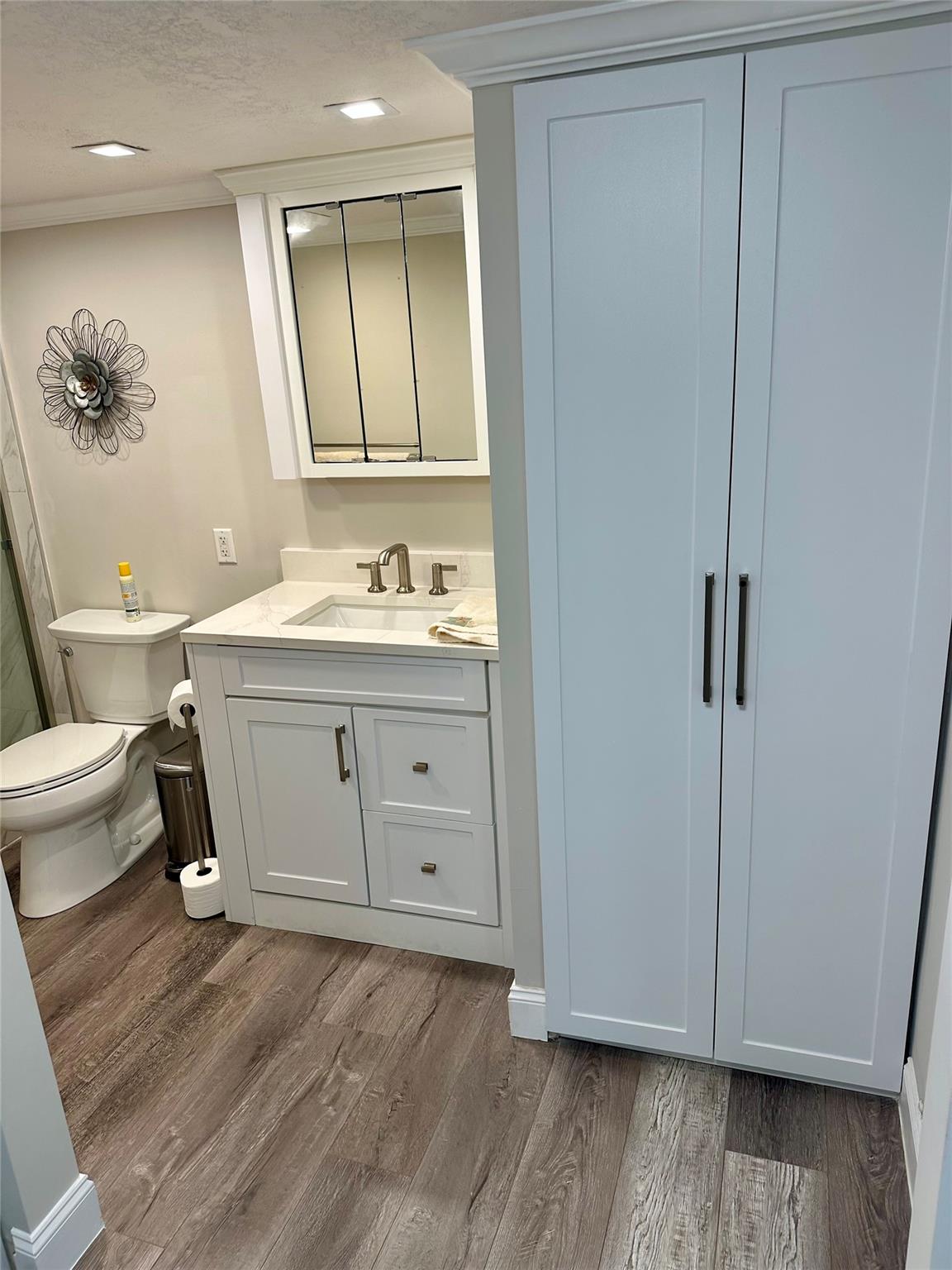 Century Plaza Condo - Residential Lease