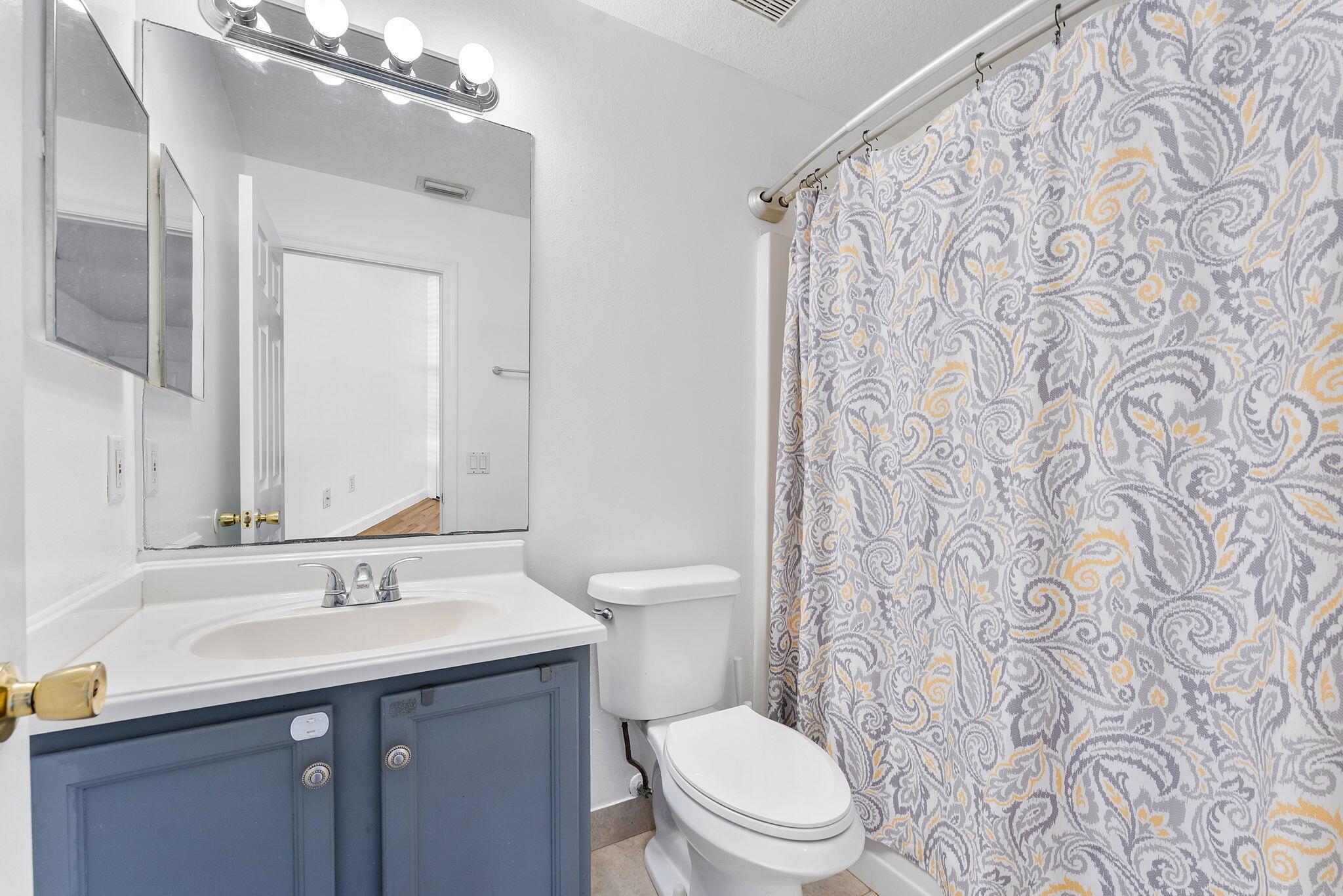 PORT ST LUCIE SECTION 3 - Residential Lease