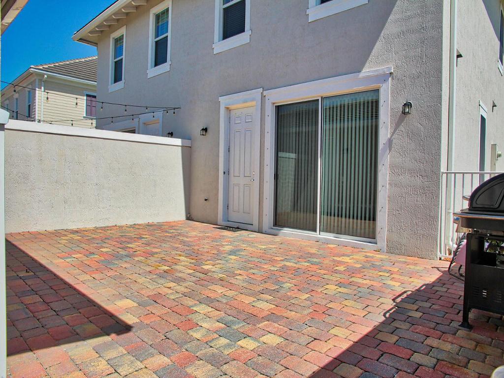 WINDSOR PARK AT ABACOA PL - Residential Lease