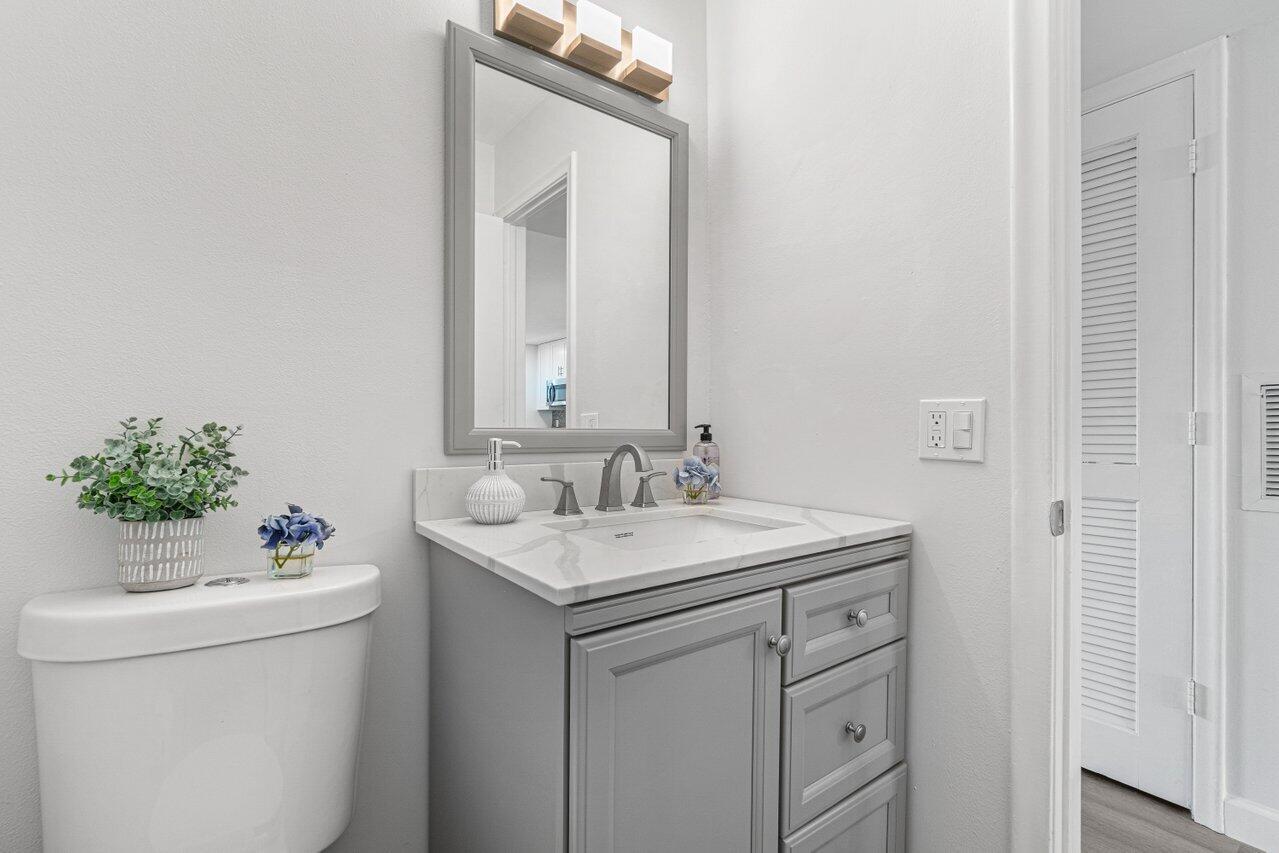 HIGH POINT OF DELRAY SEC 4 - Residential