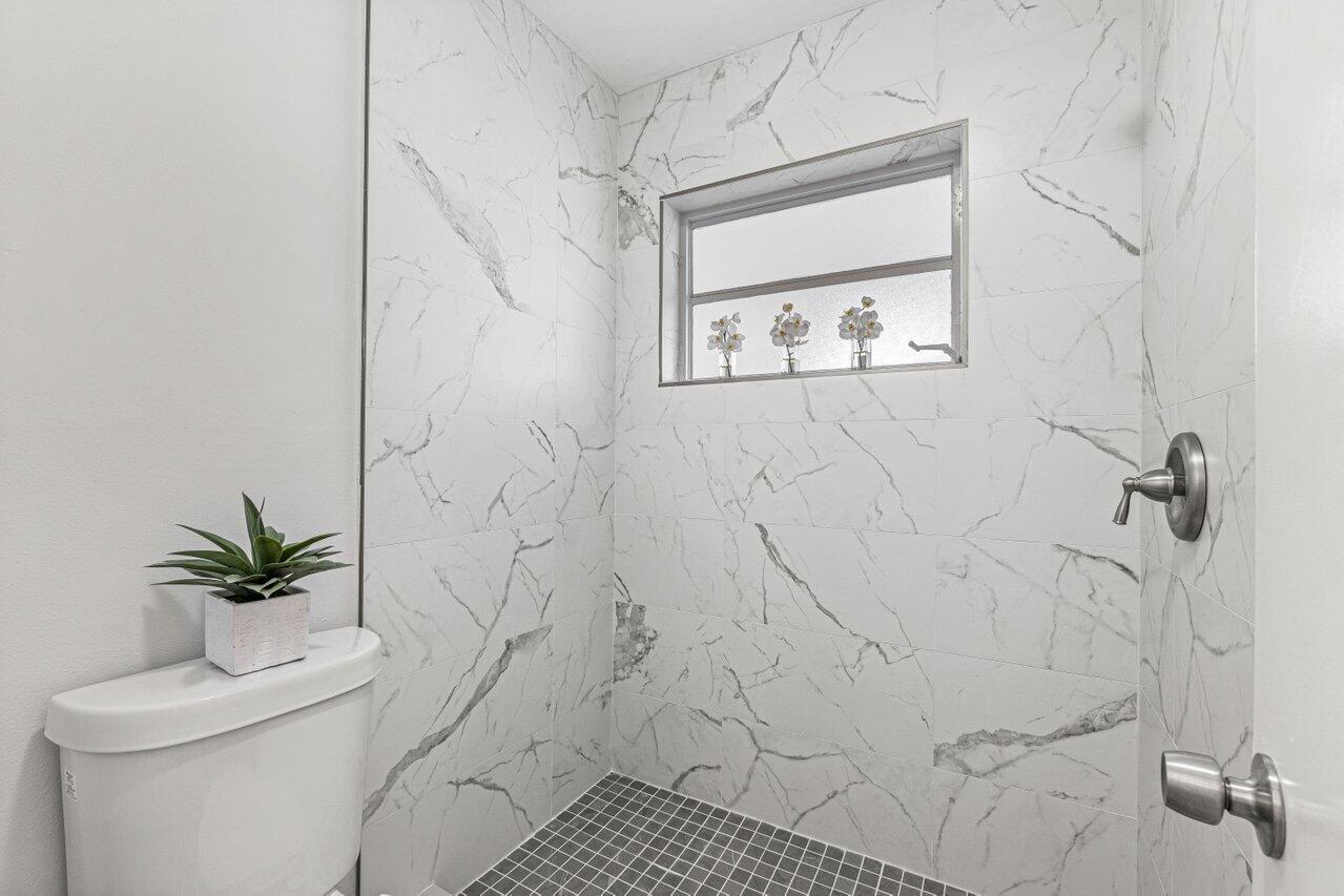 HIGH POINT OF DELRAY SEC 4 - Residential