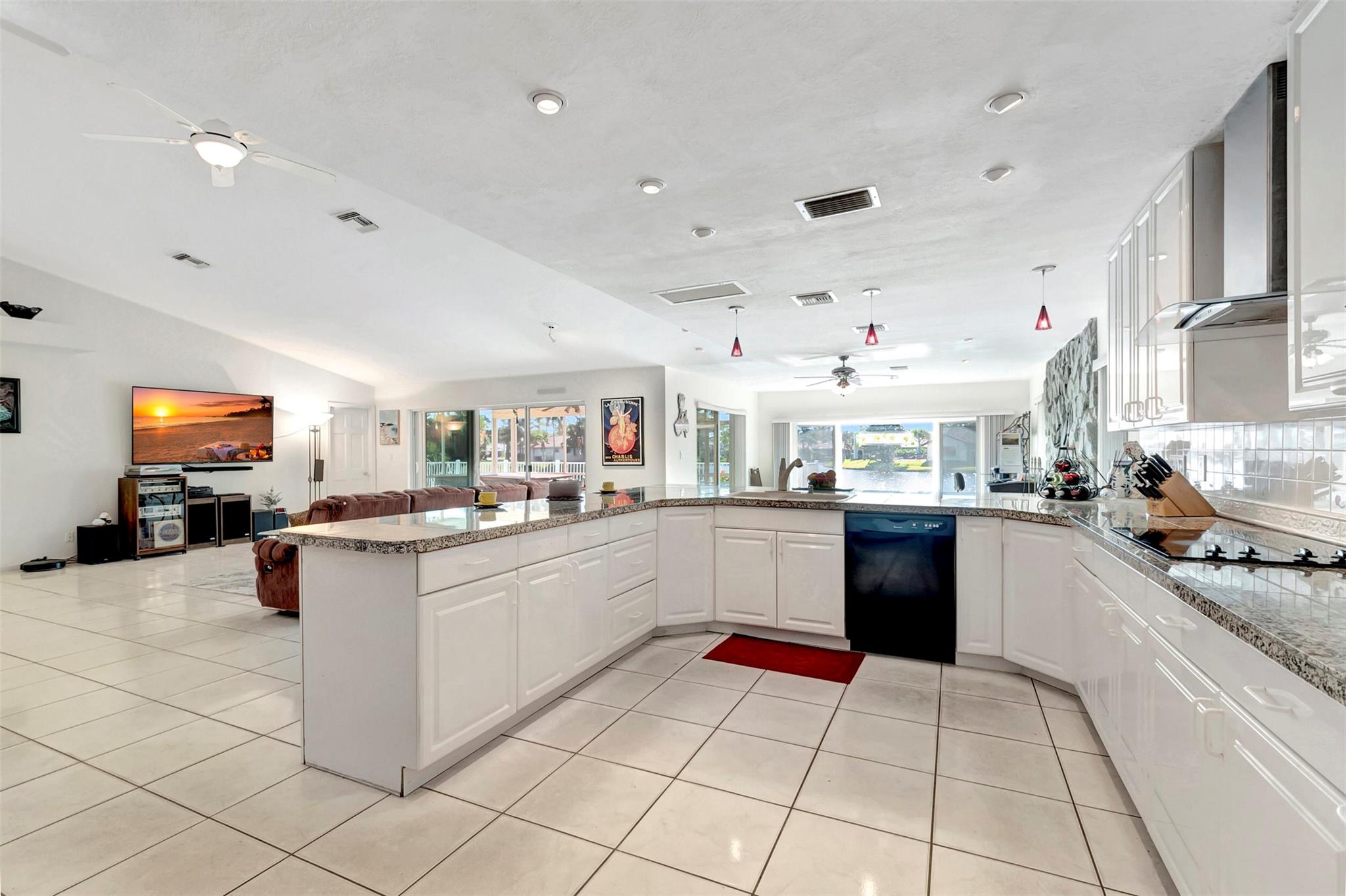 GOLF ESTATES - Residential