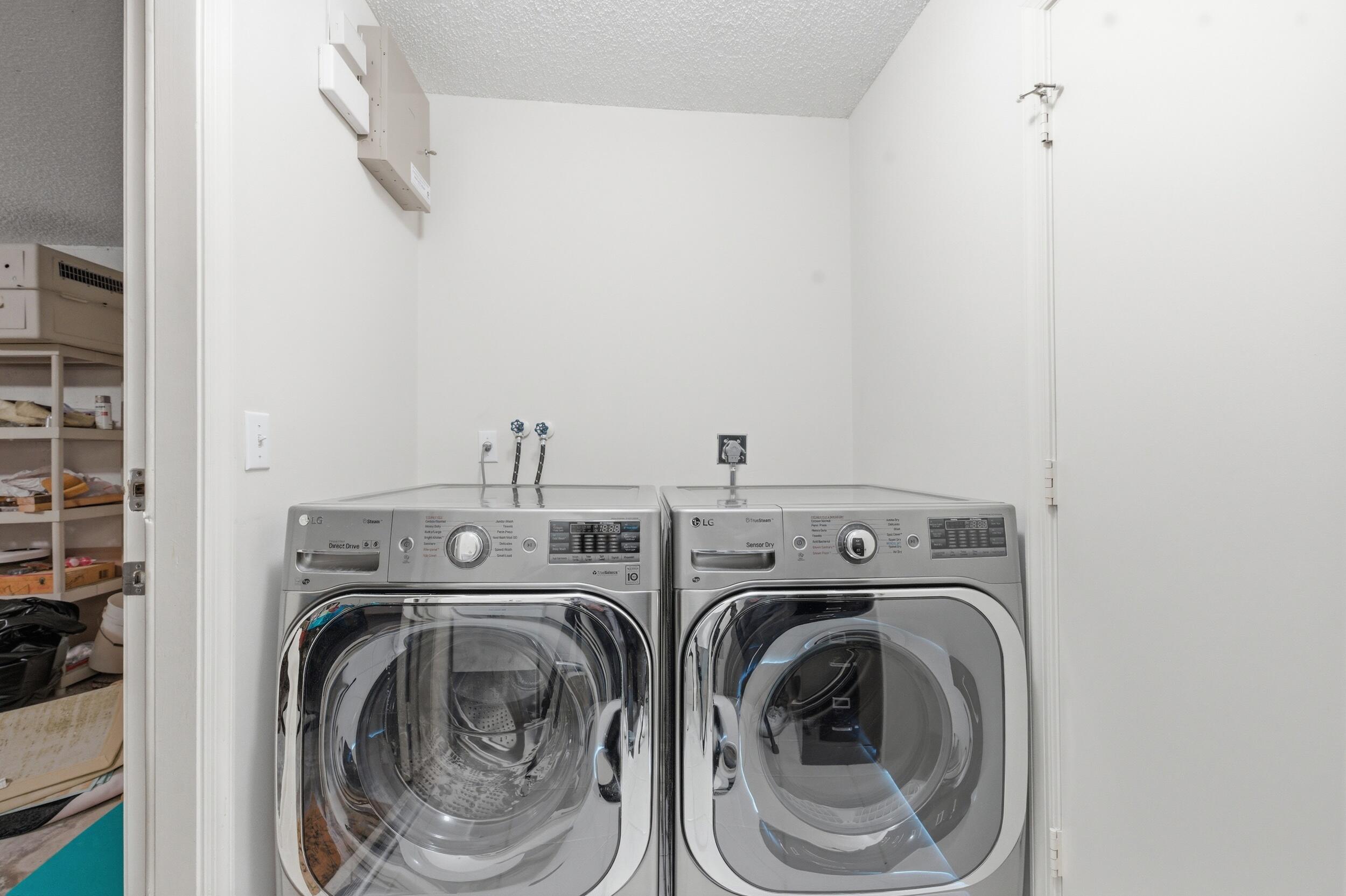 RAINBOW LAKES TR B PH 1 - Residential