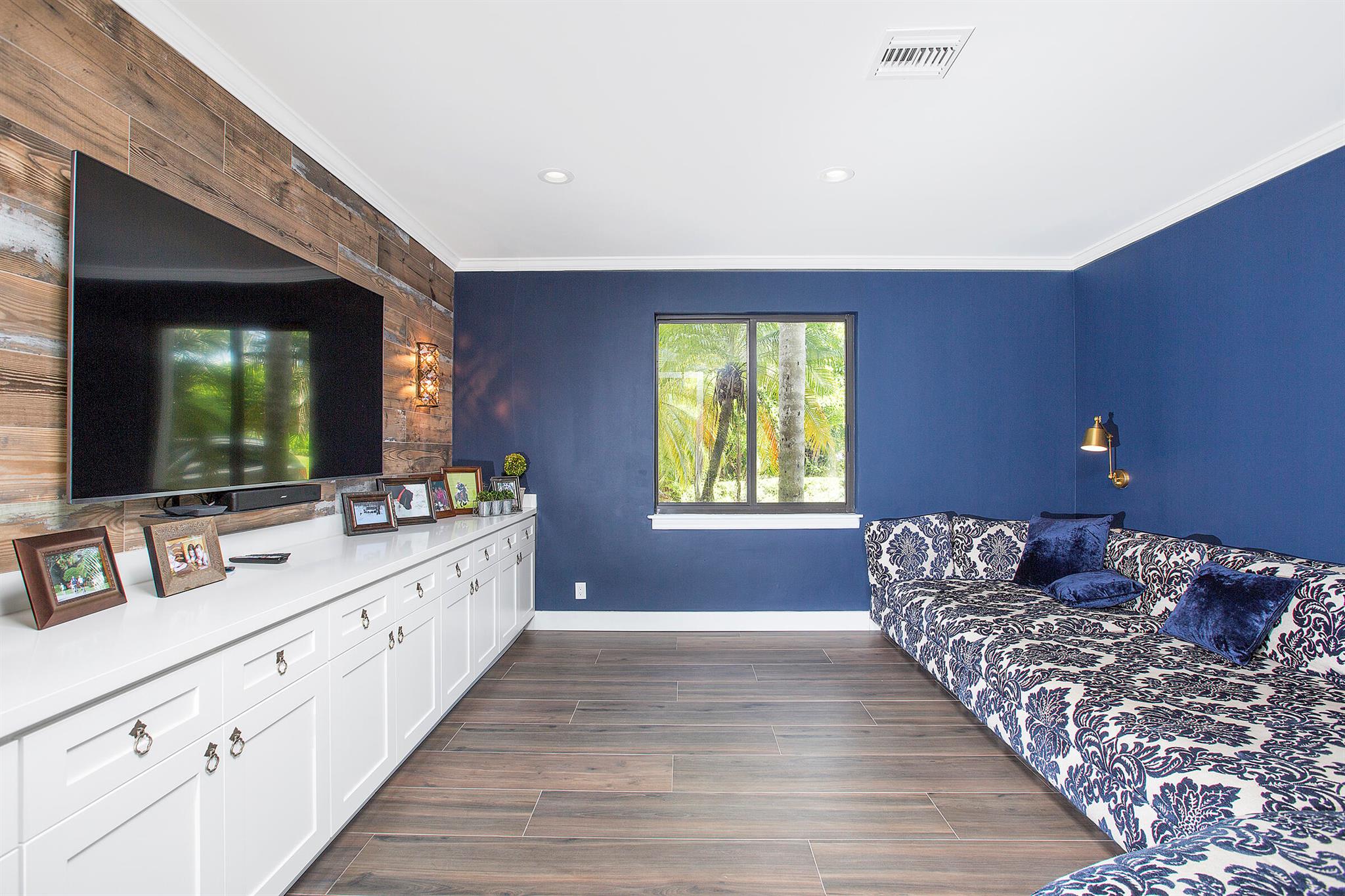 POLO ISLAND OF PALM BEACH - Residential Lease