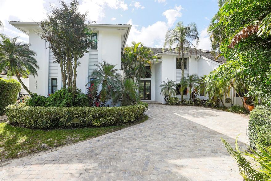 Incredible opportunity to rent a completely renovated estate home in Palm Beach Polo. Six bedrooms all with private baths and separate 2 bedroom, 2.5 bath apartment over garage. State of the art, open gourmet kitchen make this the perfect setting for casual gatherings or everyday family living. Master bedroom luxuries include incredible spa like bath with steam shower and expansive balcony for lounging. Media room/theatre and game room/office are a bonus. Outdoor spaces include covered patio and large pool with fenced yard all surrounded by water. Conveniently located near the west gate with easy access to all equestrian venues.
