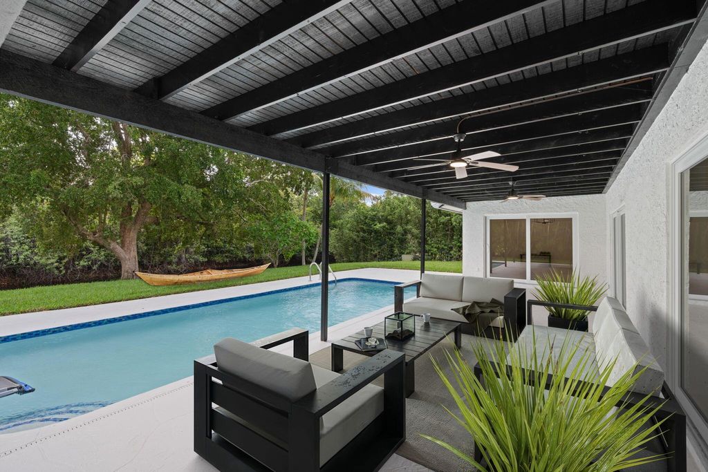 Photo of 21436 Woodchuck Lane, Boca Raton, FL 33428 (MLS # R11103515)